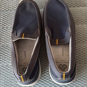 Clarks Men's Blue and Gray Slip-On Loafers